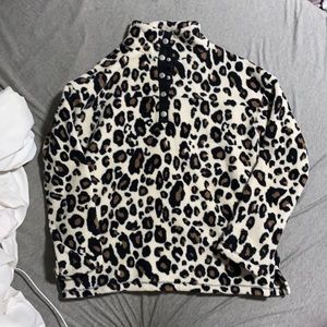 Derek heart leopard 1/4 button pullover